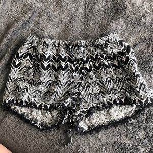 XS No Boundaries Flowy Shorts